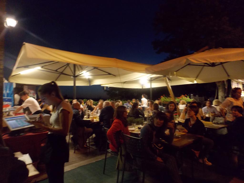Osteria Belvedere 산레오 외부 사진